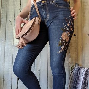 Extremely cute Jennifer Lopez flower Jeans